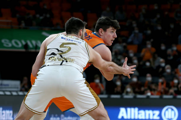 才能培养更 才能培养更